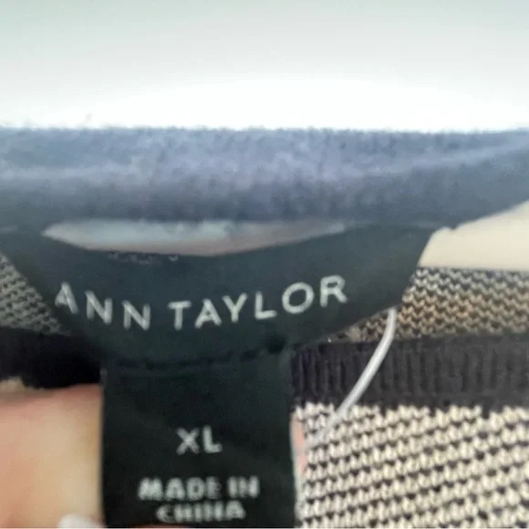 Ann Taylor Black and White Sheath Dress Long Sleeve - Picture 3 of 6